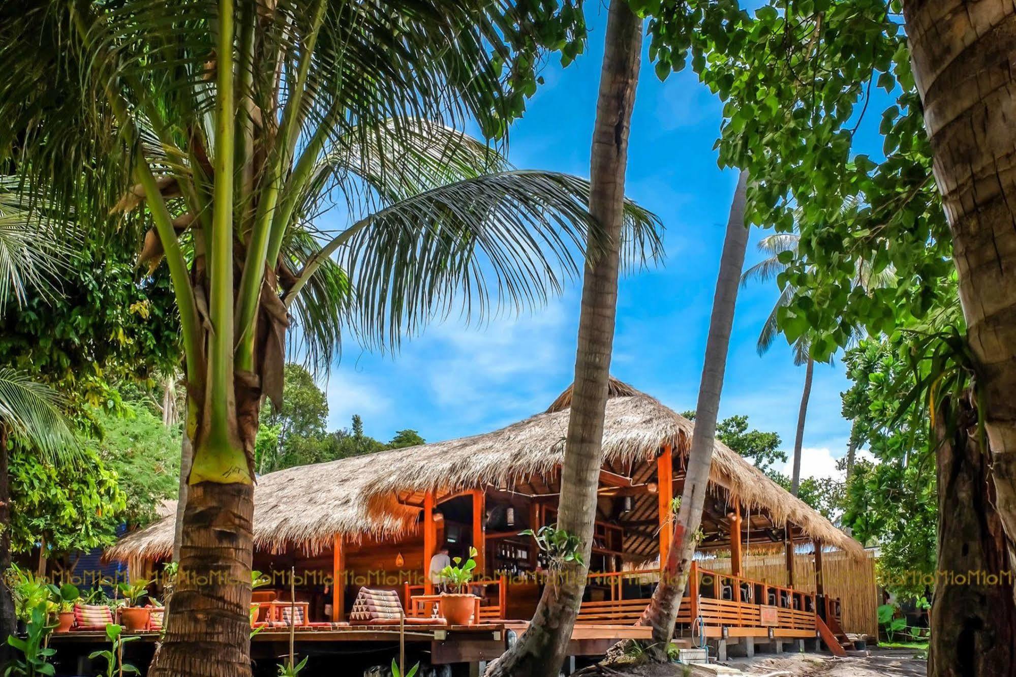 Ten Moons Lipe Resort Exterior photo